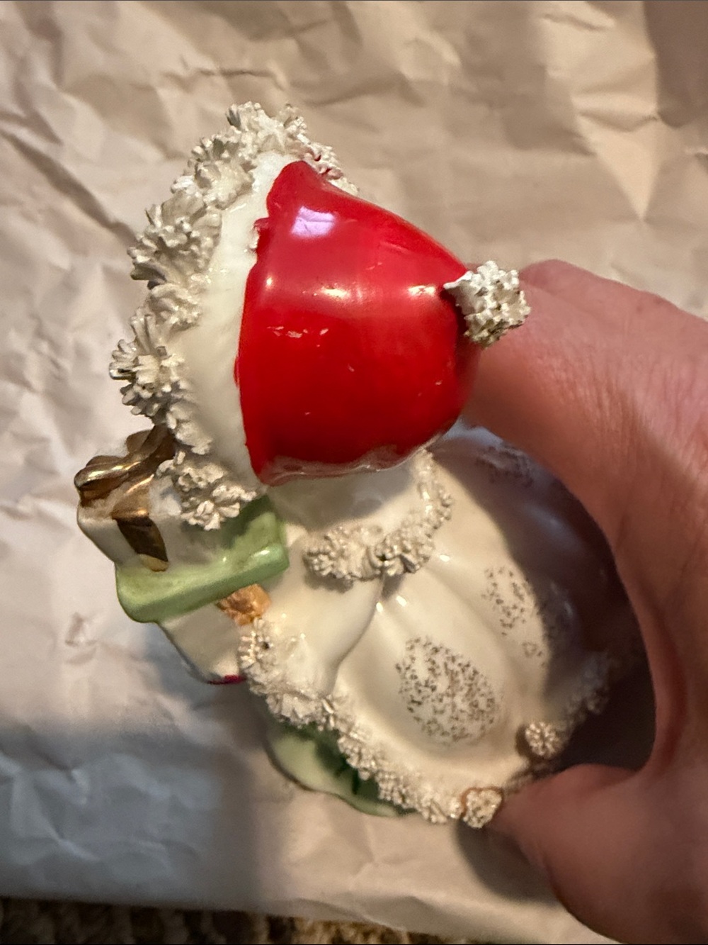 NAPCO Vintage Ceramic Girl Figurine Holding Presents - White, Cream, Red, Green - Picture 3 of 6